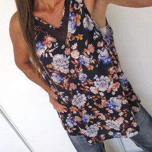 MAURICES Tank Top Size XXL Navy Blue Floral Print